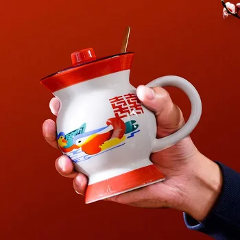 2023 новая креативная Фарфоровая Эмалированная кружка в китайском стиле с крышкой и ложкой, Винтажная керамическая чашка для чая и кофе, необходимые подарки